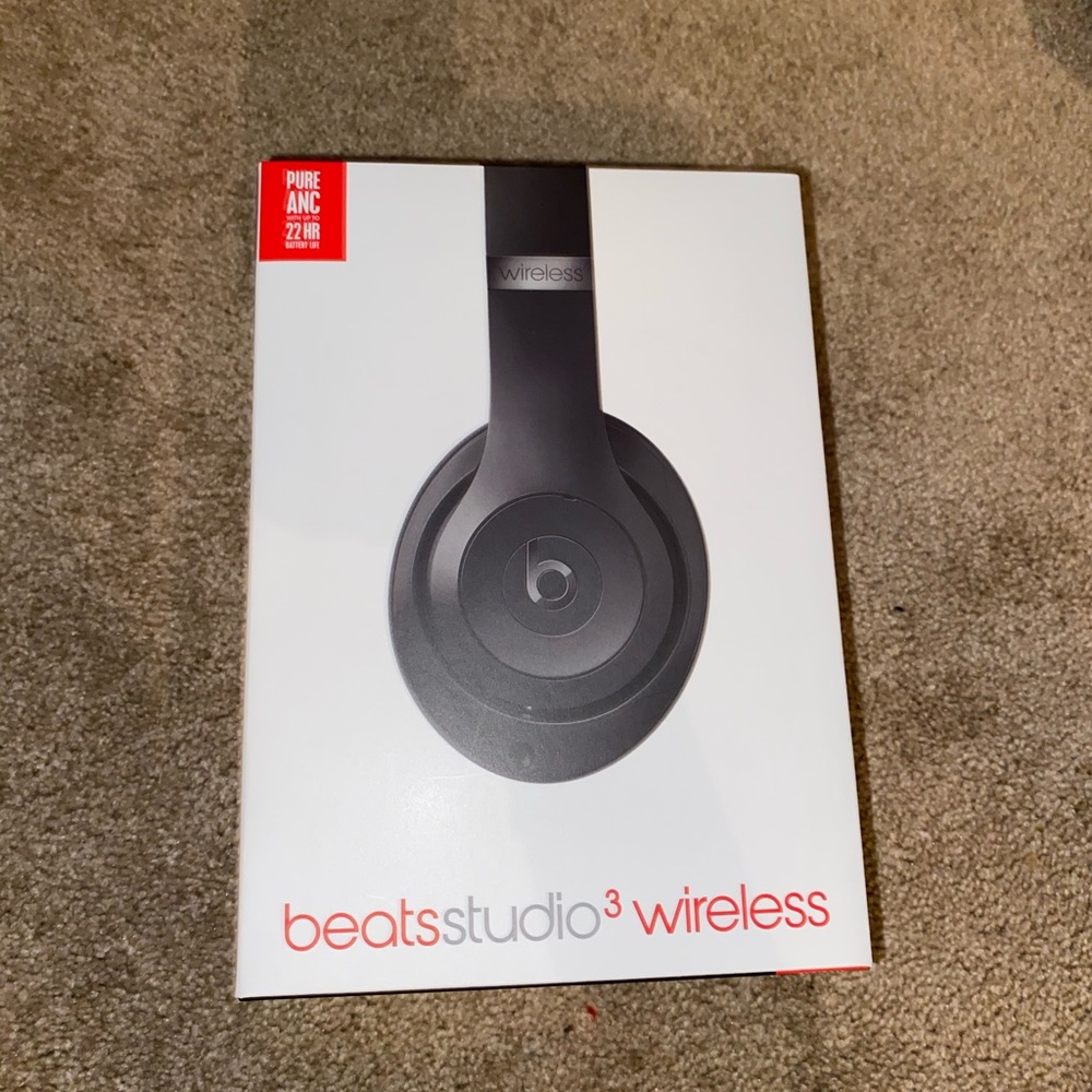 Matte black beats